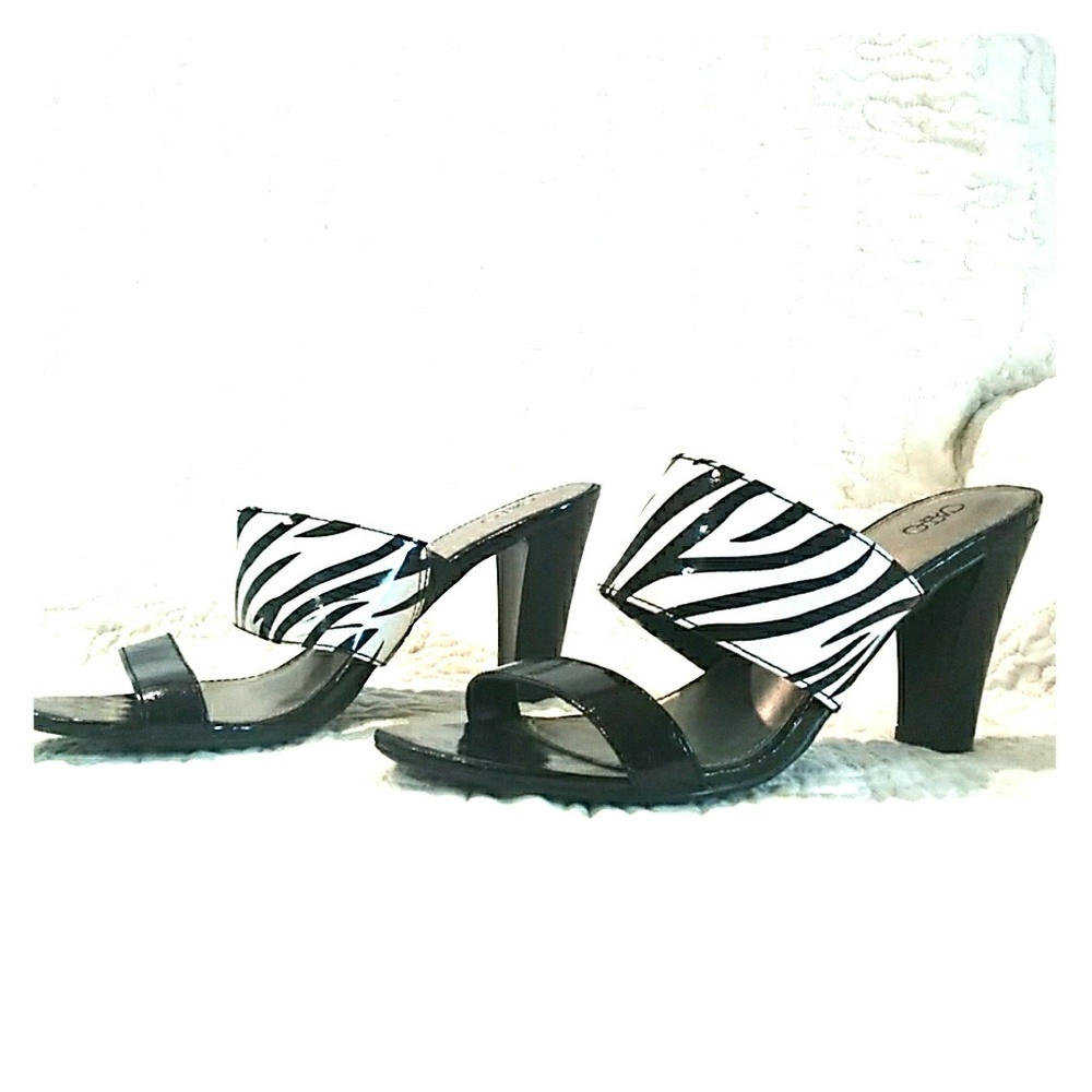 High heels slip on